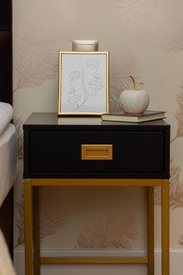 Deluxe Apartment Wronia 45 With Ac, Parking & Balcony By Renters Prestige Varsovia Exterior foto